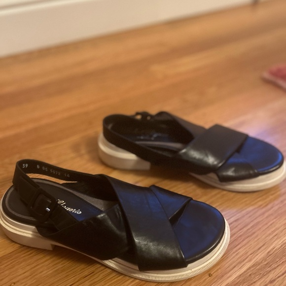 Robert Clergerie Black Sandals with white Soles - Picture 3 of 5